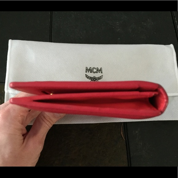 SOLD Vintage MCM Long Wallet - Picture 12 of 16